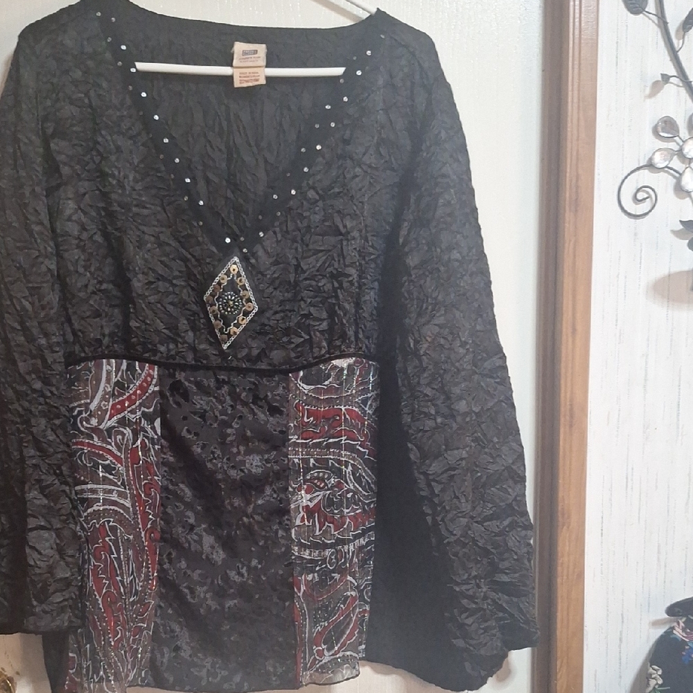 Faded Glory Black Long-Sleeve Embellished Tunic with Red Paisley Panels